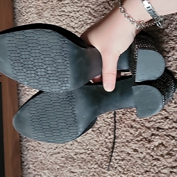 Audrey Brooke Black/White heels Audrey Brooke Black/White heels Audrey Brooke Bl - Picture 16 of 16